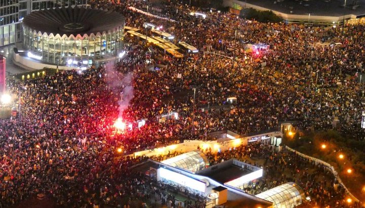 Акция протеста в Варшаве против запрета на аборты. Фото: news.sky.com