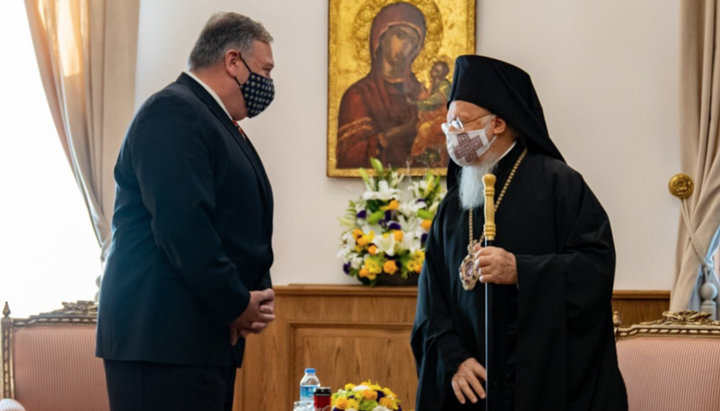Майк Помпео и патриарх Варфоломей. Фото: romfea.gr