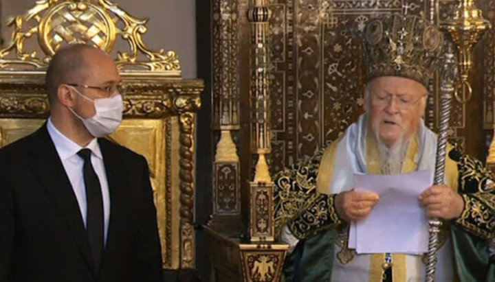 Прем'єр-міністр України Денис Шмигаль і патріарх Варфоломій. Фото: orthodoxtimes.com