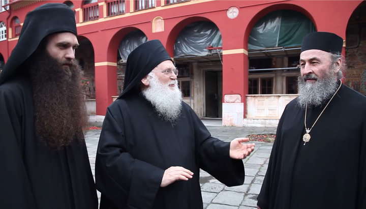 Archimandrite Ephraim greets His Beatitude Onuphry. Photo: UOC video screenshot