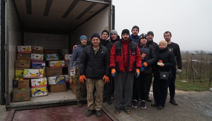 Вінницька єпархія передала чергові 20 тонн гуманітарного вантажу допомоги обителі. Фото: СПЖ