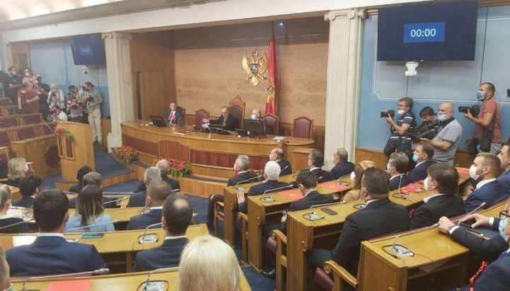 У Чорногорії прийняли поправки до спірного закону про свободу віросповідання. Фото: novosti.rs