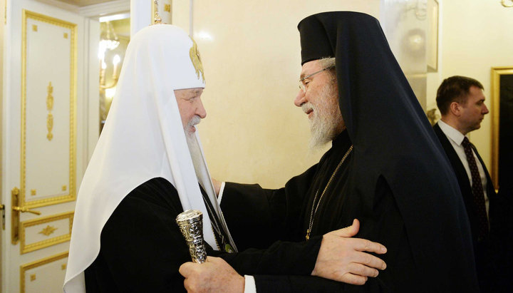 Patriarhul Chiril și Arhiepiscopul Hrisostom. Imagine: gr.pravoslavie.ru