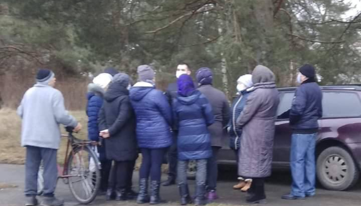OCU supporters provoke conflict around UOC church in Zabolotye