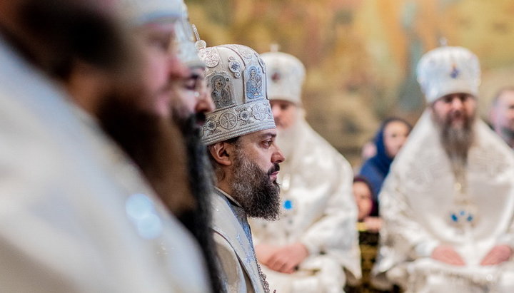 Епископы УПЦ за богослужением. Фото: news.church.ua
