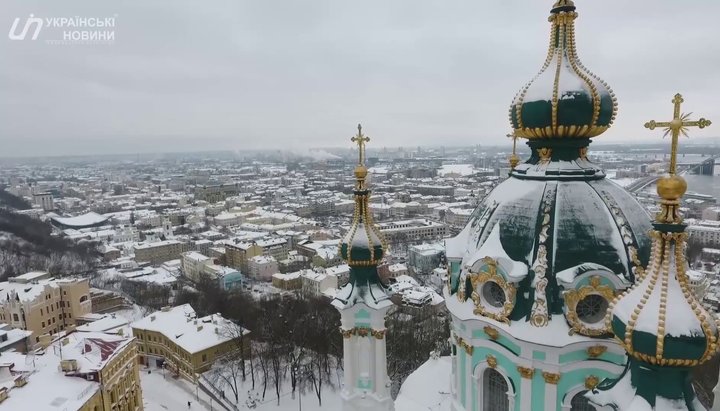 Андріївська церква в Києві. Фото: скріншот с youtube-каналу «Українські Новини»