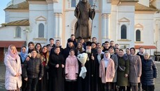 Митрополит Феодор зустрівся з новоутвореною молодіжкою в Мукачево