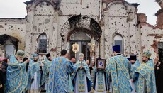 В возрождаемом Иверском монастыре Донецка отметили престольный праздник