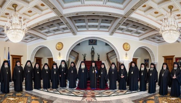 Члены Синода Кипрской Православной Церкви. Фото: romfea