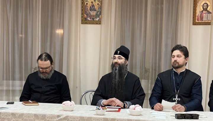 Митрополит Варсонофій на зустрічі з православною молоддю Вінниці 2 березня 2021 року. Фото: eparhia.vinnica.ua
