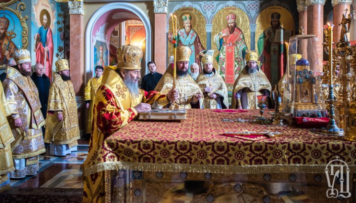 Божественна літургія в Києво-Печерській лаврі в Неділю про Страшний суд. Фото: news.church.ua