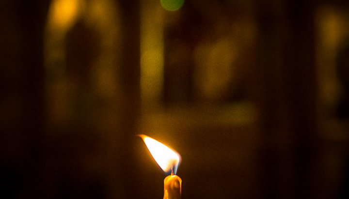 Церковная свеча. Фото : Православие.ру