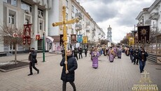 В Сумах, Кременчуге и Белой Церкви УПЦ провела епархиальные крестные ходы