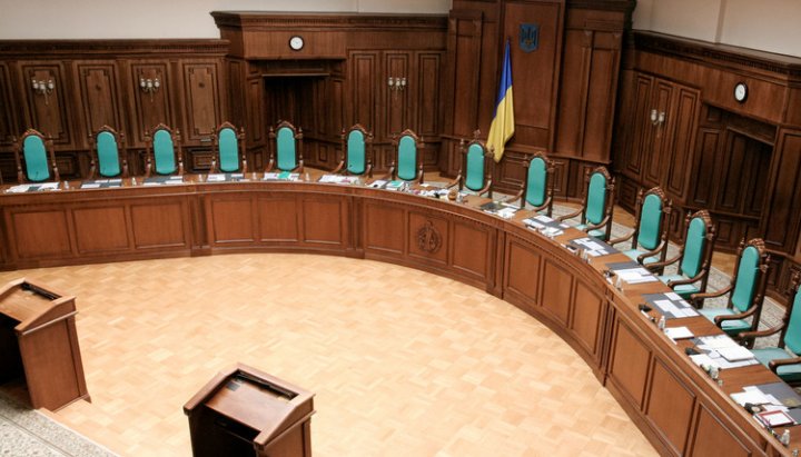 The Constitutional Court has not yet considered the case on the compliance of the law on renaming the Church with the Constitution. Photo: depositphotos.com