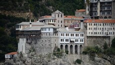 Expert: Up to half of all monasteries on Mount Athos are opposed to OCU