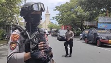 В Индонезии смертник совершил теракт у католического храма
