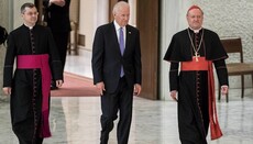Майже третина католиків США виступають за відлучення Байдена від причастя