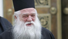 Hierarch of Church of Greece: Church leadership betrayed Greek Orthodoxy