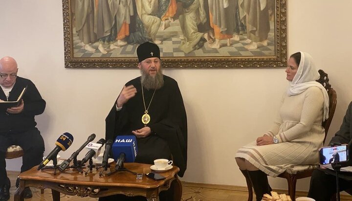 Metropolitan Anthony at a press conference at the Kyiv-Pechersk Lavra. Photo: UOJ