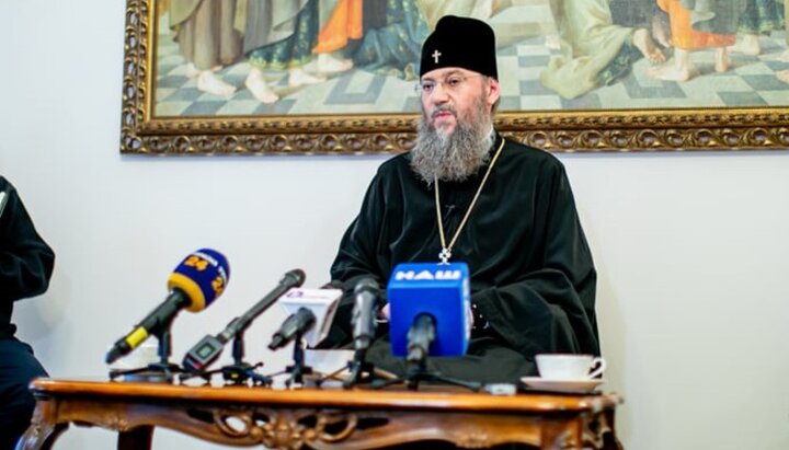 Chancellor of the UOC at a press conference in the Kyiv-Pechersk Lavra. Photo: Facebook page of Metropolitan Anthony