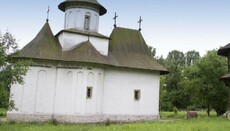 У Румунії вперше за 200 років відкрили «розписний» монастир