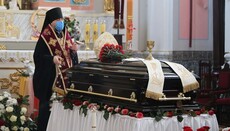 «Ιεράρχης» OCU τέλεσε επιμνημόσυνη δέηση του επισκόπου της Ρ/Καθ. Εκκλησίας