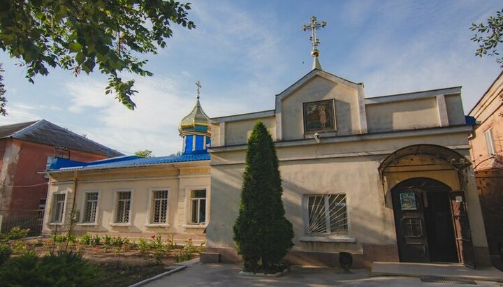 Храм в честь иконы Божией Матери «Достойно есть» . Фото: http://alexiy.odessa.ua