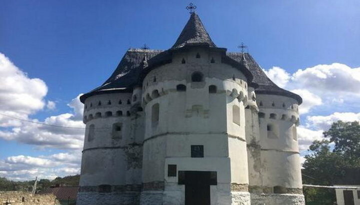 The Intercession Church-fortress in the village of Sutkivtsi