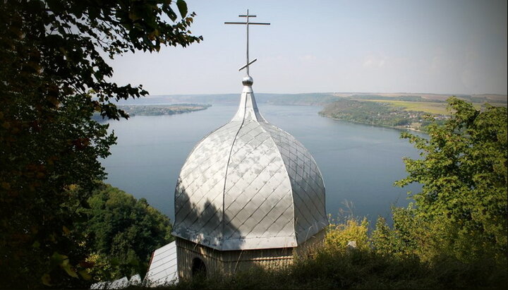ТОП-10 українських монастирів, віддалених від великих міст