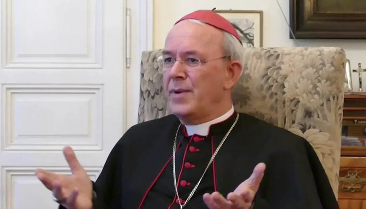 Bishop Athanasius Schneider. Photo: gloria.tv