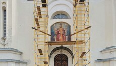 Мозаичную икону из смальты установили в кафедральном соборе Коростеня