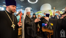 Delegația Bisericii Ortodoxe Ucrainene a adus Sfânta Lumină în Ucraina