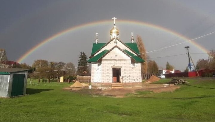 Νέος ναός της κοινότητας UOC στο χωριό Νέσβιτς. Φωτογραφία: Facebook σελίδα του πατρός Νικολάι Κοβαλτσούκ