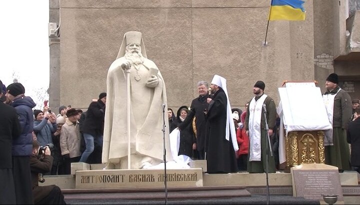 Торжественное открытие памятника Липковскому в Черкассах, 2019 год. Фото: Суспільне