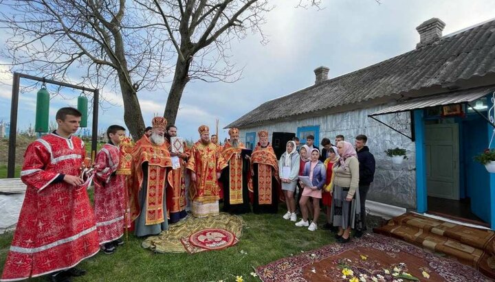 Духовенство та парафіяни Волинської єпархії УПЦ. Фото: pravoslavna.volyn.ua