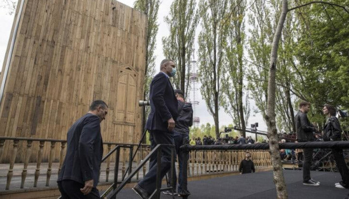 Виталий Кличко на открытии символической синагоги в Киеве. Фото: t.me/sheptoon