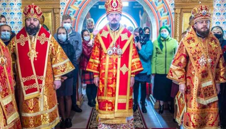 Архиереи УПЦ приняли участие в праздничном богослужении в Беларуси