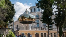 В Крыму установили купол и накупольный крест на строящийся храм в Кореизе