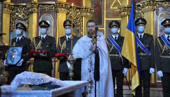 A funeral service for the SS man in the main cathedral of the OCU. Photo: Censor.NO