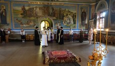 Στο ναό OCU στο Χμελνίτσκι οι ενορίτες είναι λιγότεροι από τους κληρικούς
