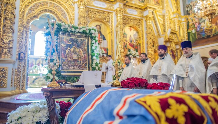 Metropolitan Mitrofan was buried at the cemetery of the Kyiv-Pechersk Lavra behind the church of the Nativity of the Virgin. Photo: facebook.com/V.D.Kotsaba