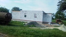 UOC community continues building a new church to replace the OCU-seized one