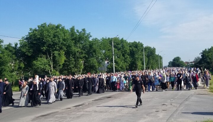 Крестный ход УПЦ к Калиновскому кресту, 6.07.21. Фото: СПЖ