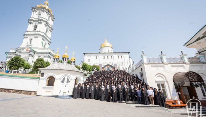 Συμμετέχοντες στο συνέδριο του μοναχισμού UOC στο Ποτσάρφ. Φωτογραφία: news.church.ua