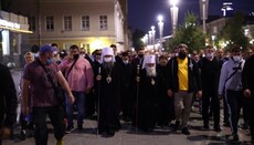 В Єкатеринбурзі пройшов нічний хресний хід пам'яті Царствених мучеників