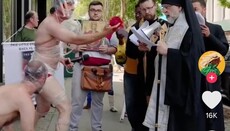 «Мы идем в ад»: в Сети выложили видео протеста против молебна в Нью-Йорке