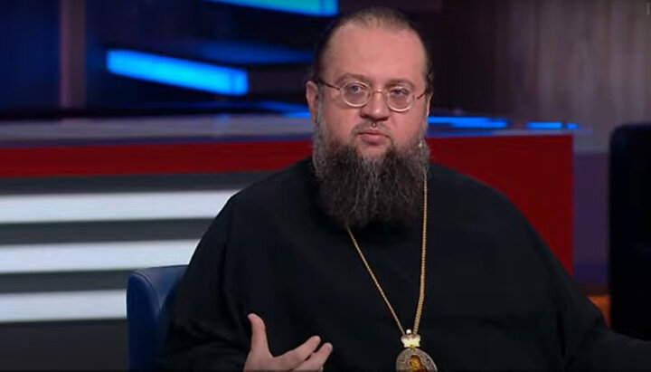 Ректор КДАіС єпископ Сильвестр (Стойчев). Фото: скріншот YouTube-каналу «Перший Незалежний»