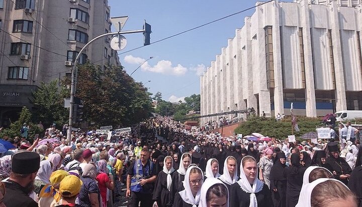 ლიტანიობის დასაწყისი. ფოტო: СПЖ