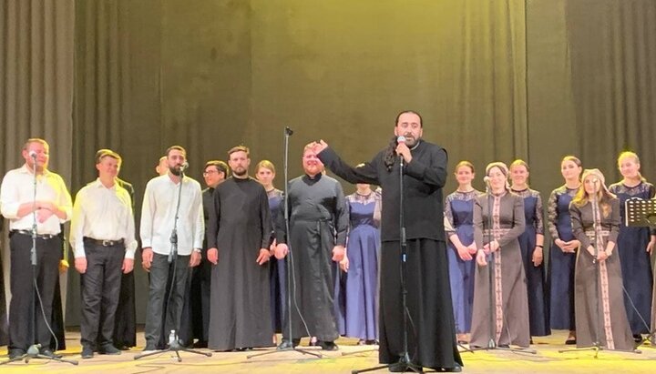 Концерт схиархимандрита Серафима в Ровно. Фото: СПЖ