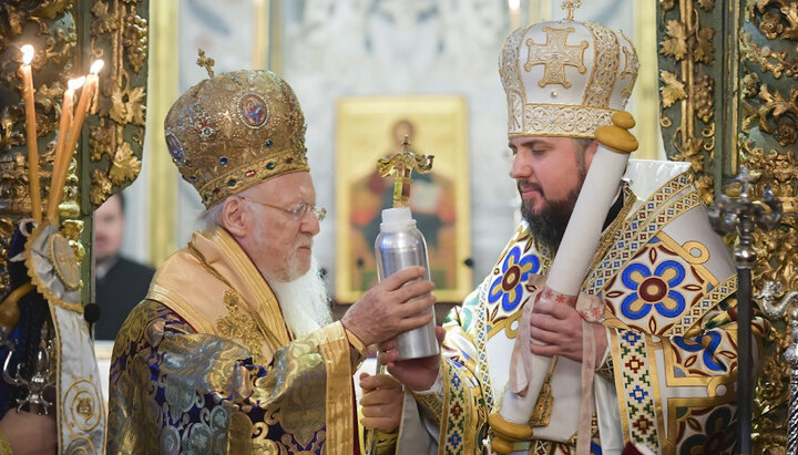 Patriarch Bartholomew and Epiphany Dumenko. Photo: cyplive.com
